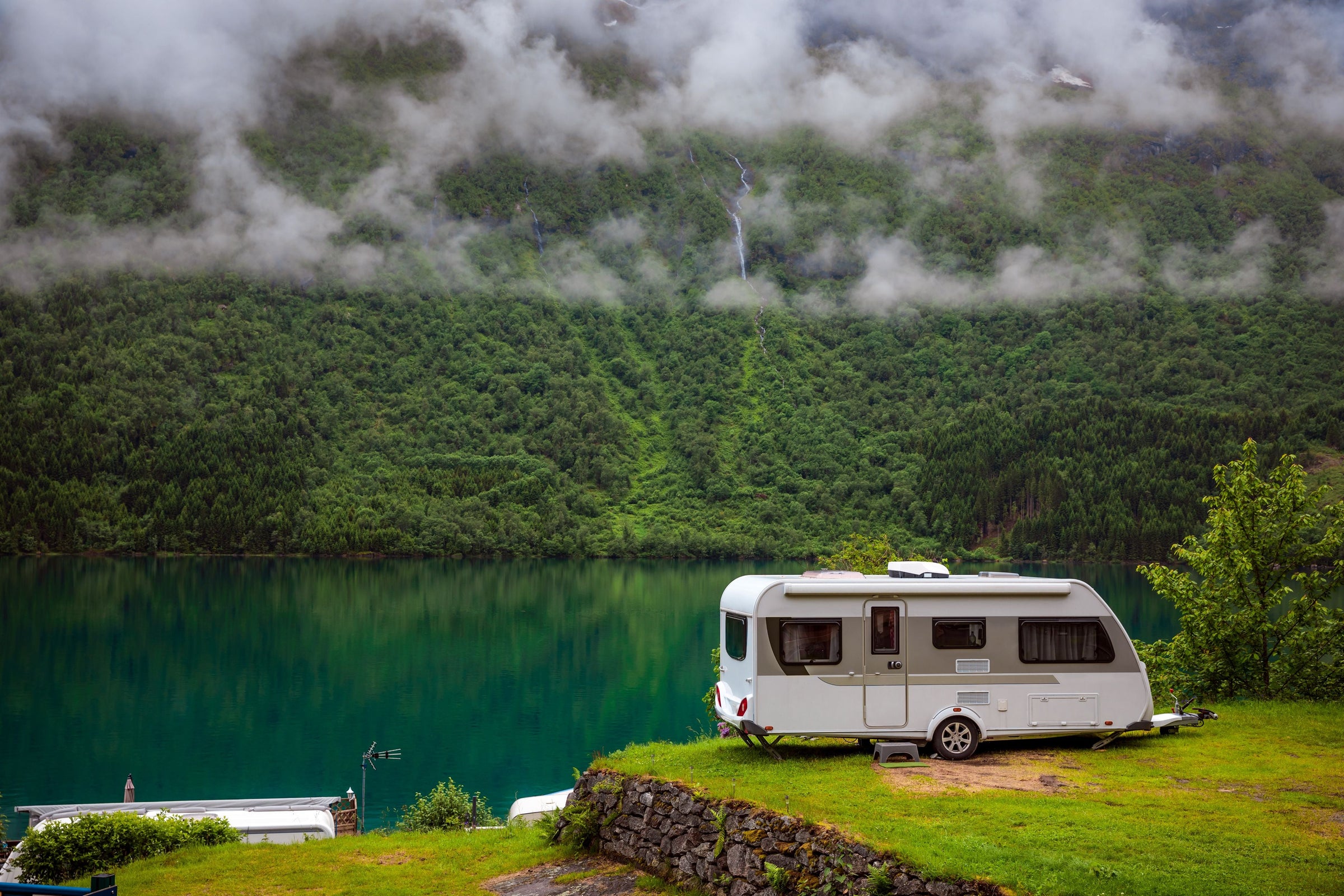 Caravan motor movers