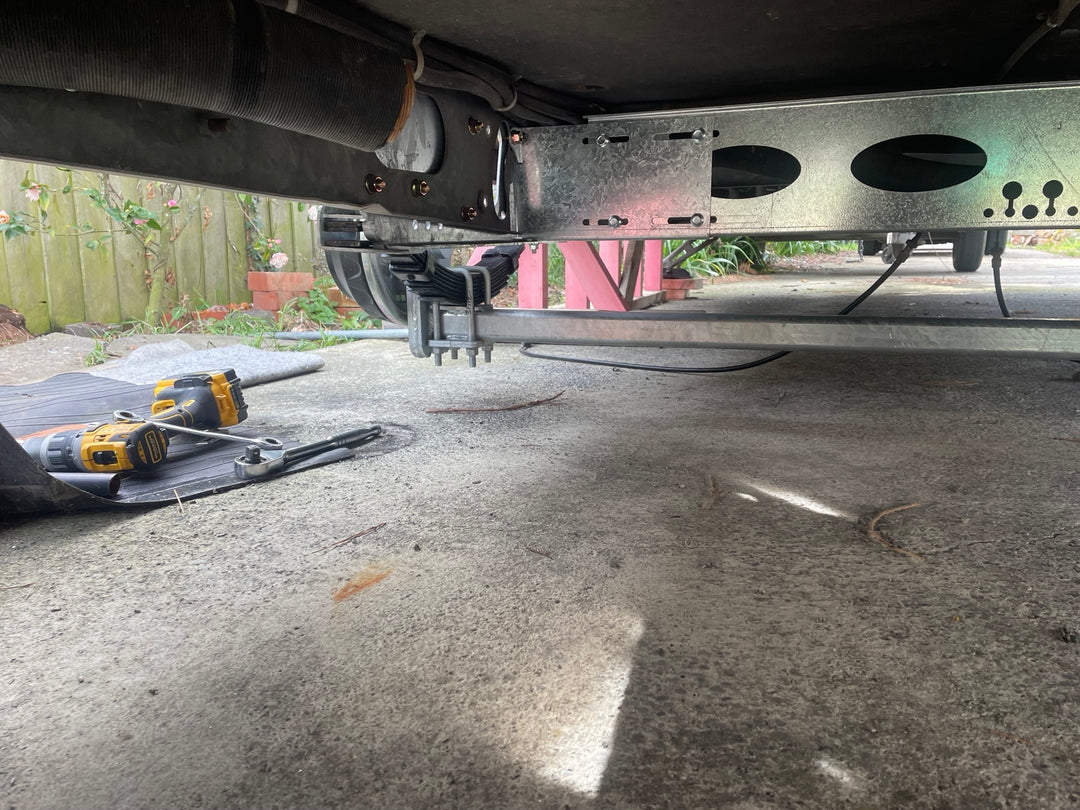 European caravan leaf suspension kit