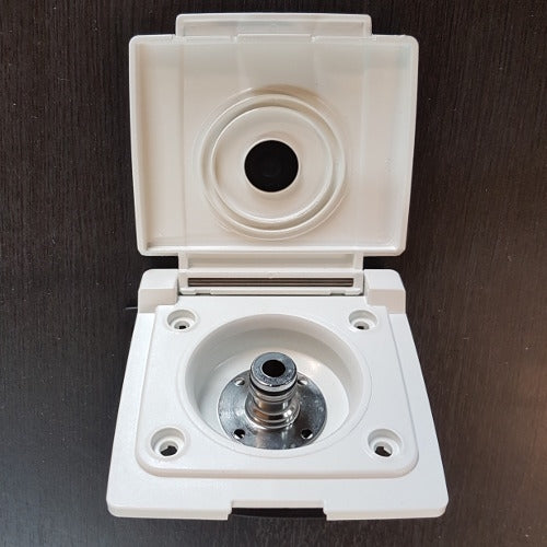 Caravan and motorhome high pressure fresh water inlet point